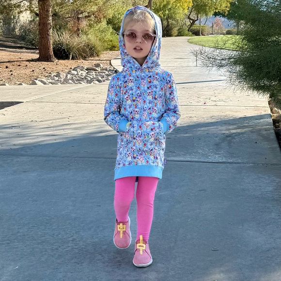 Beyond Yoga Pink Kids Leggings - Picture 6 of 8